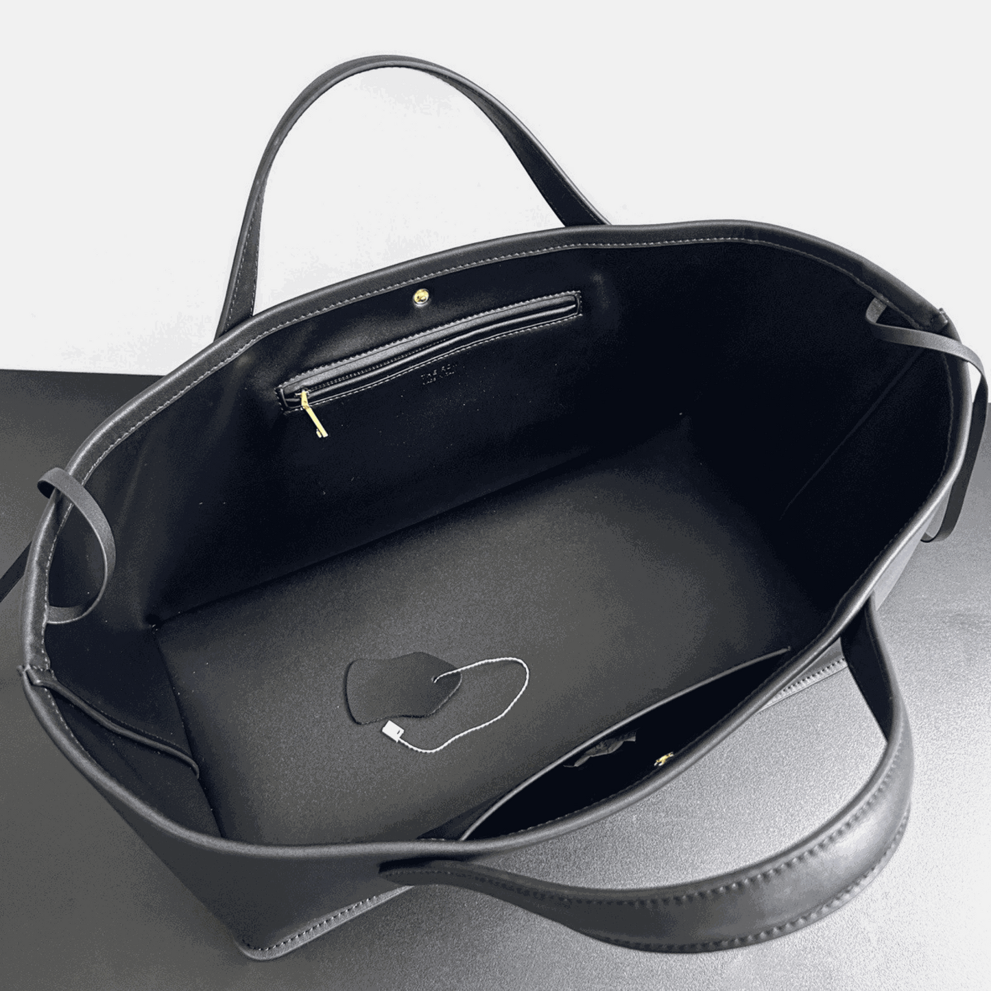 Cassandra Dome Handbag