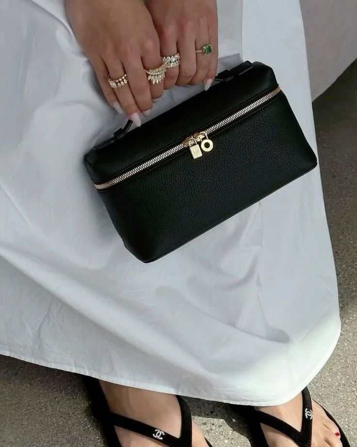 Loriana Crossbody Handbag