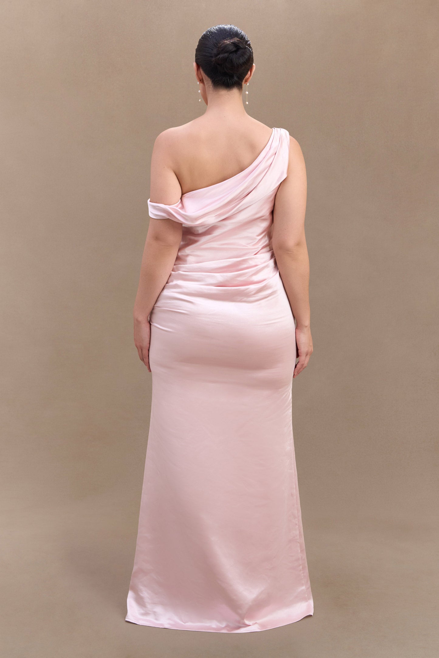 Dalia Düşük Omuzlu Saten Maxi Elbise - Soft Pembe