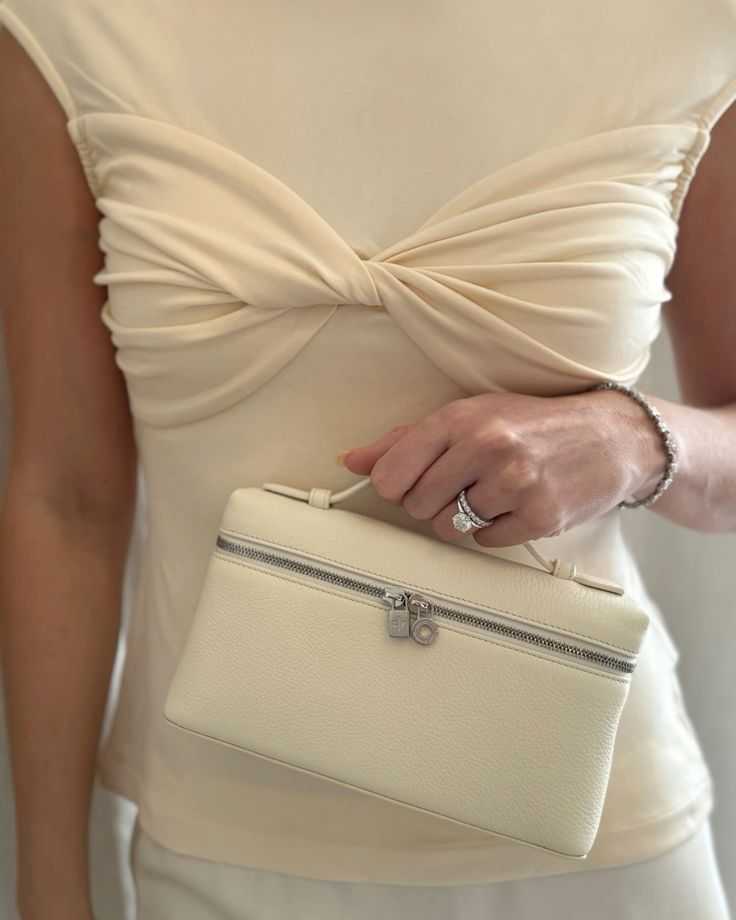 Loriana Crossbody Handbag
