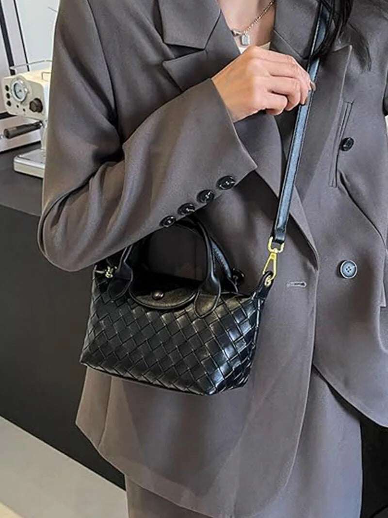 Mia Woven pouch
